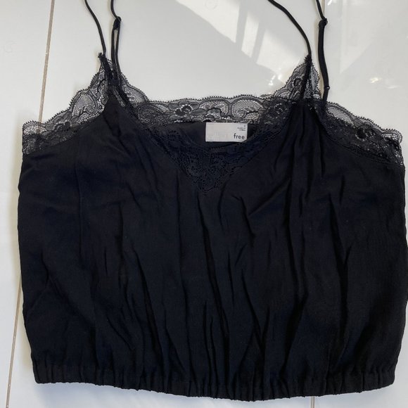 Aritzia Lace Crop Top - Picture 2 of 3